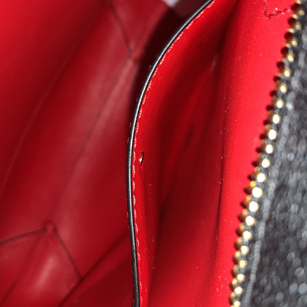 Banana Republic Black Leather Crossbody Bag - Picture 6 of 9